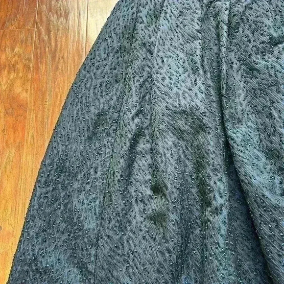 H&M Women’s Size 10 Textured Navy Blue and Black Bubble Knee Length Skirt - Picture 4 of 6